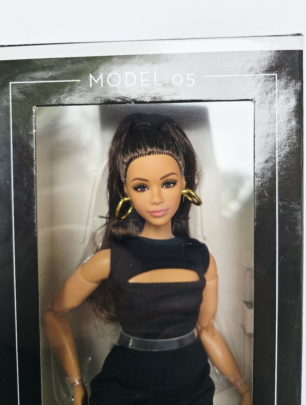 Barbie Basics Doll 5 - Picture 14 of 14
